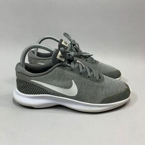 Nike Flex Experience‎ RN 7 Shoes Women's Size 7 Green Running Athletic Training